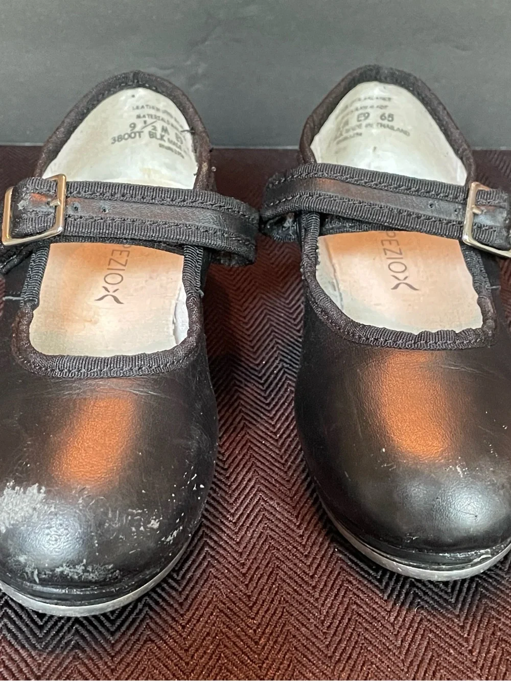 Capezio tap shoes girls size 9-1/2 M